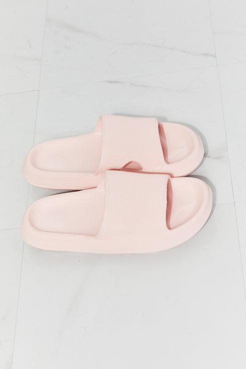 MMShoes Arms Around Me Open Toe Slide in Pink